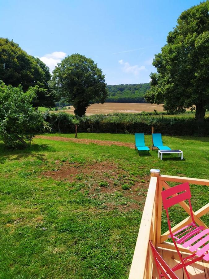Maison d'hôtes La Roulotte de Francine à Chazeuil Extérieur photo